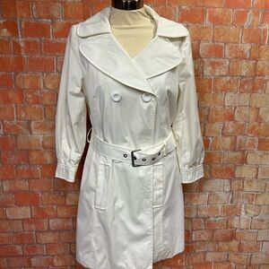 Dana Buchman‎ White Lightweight Trench Coat